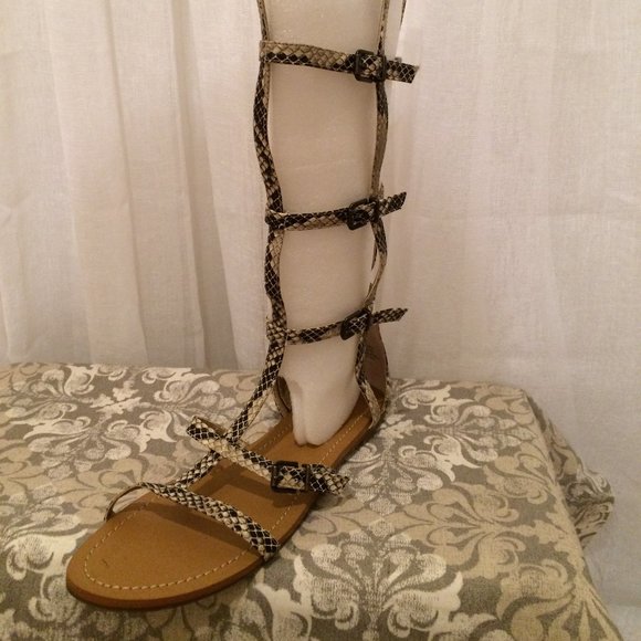 BCBG Gladiator Sandals, python snakeskin pattern - Picture 3 of 14